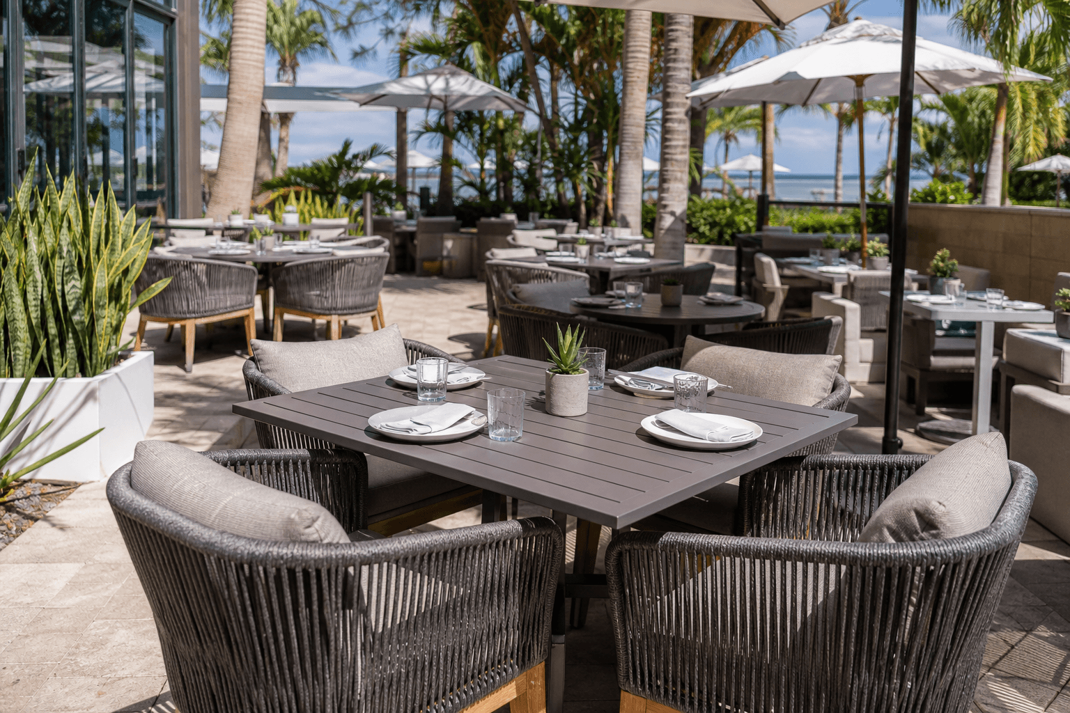 Commercial Outdoor Dining Sets