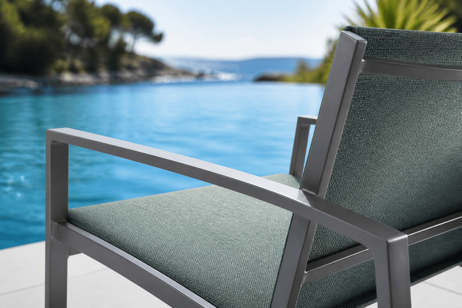 Stylish Aluminum Outdoor Chairs for Coastal Living